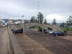 הגשר ממנו ירו המחבלים במהלך הפיגוע