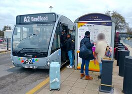 תחנת האוטובוסים.